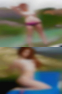 Splashing hot nude girls.